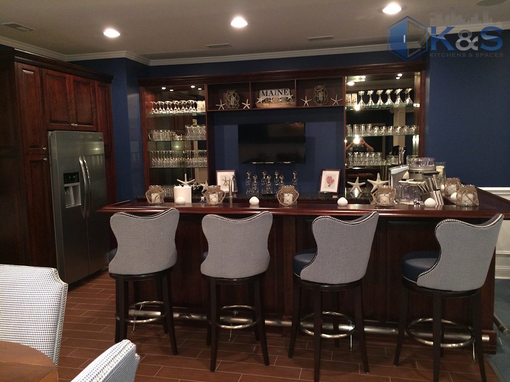 Remodeling ideas – Spacious bar